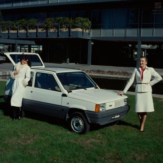 Panda auf Spanisch: Auch Seat baute die „tolle Kiste“. Als „Marbella“ machte er hierzulande Karriere. Panda auf Spanisch: Auch Seat baute die „tolle Kiste“. Als „Marbella“ machte er hierzulande Karriere.
