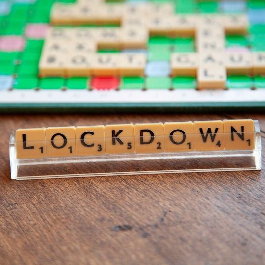 Der starke Rückgang von M&A-Aktivitäten ist auf Lockdowns in vielen Ländern durch die Covid-19 Pandemie zurückzuführen. Der starke Rückgang von M&A-Aktivitäten ist auf Lockdowns in vielen Ländern durch die Covid-19 Pandemie zurückzuführen.