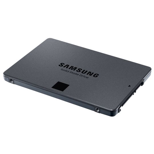 Die Samsung SATA-SSD 870 QVO bietet bis zu 8 Terabyte Speicherkapazität. Die Samsung SATA-SSD 870 QVO bietet bis zu 8 Terabyte Speicherkapazität.