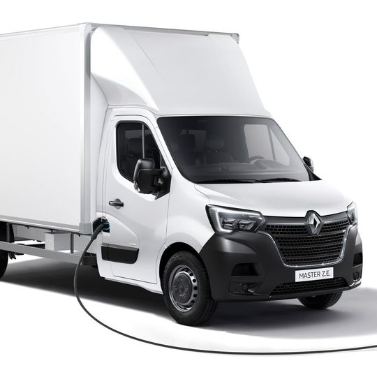 Vielfältige Aufbauten für den Master Z.E.: Mit einem neuen Fahrgestell will Renault mit seinem E-Transporter noch mehr individuelle Wünsche seiner Nutzfahrzeugkunden erfüllen. Vielfältige Aufbauten für den Master Z.E.: Mit einem neuen Fahrgestell will Renault mit seinem E-Transporter noch mehr individuelle Wünsche seiner Nutzfahrzeugkunden erfüllen.