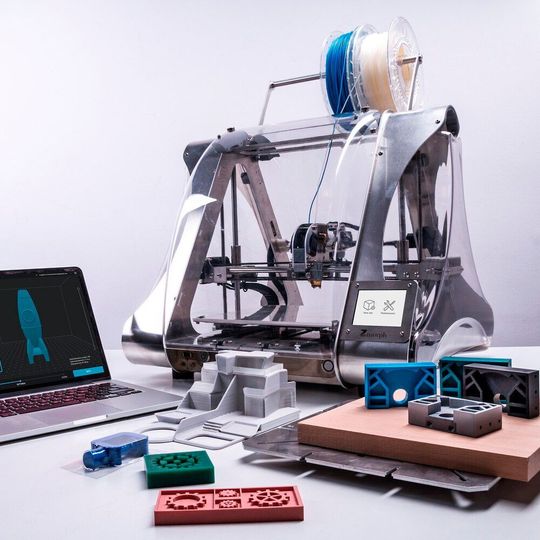 3D-Druck wird aktuell hauptsächlich für die Erstellung von Prototypen und Anschauungsmodellen eingesetzt. Aber auch neue Geschäftsmodelle werden erschlossen. 3D-Druck wird aktuell hauptsächlich für die Erstellung von Prototypen und Anschauungsmodellen eingesetzt. Aber auch neue Geschäftsmodelle werden erschlossen.