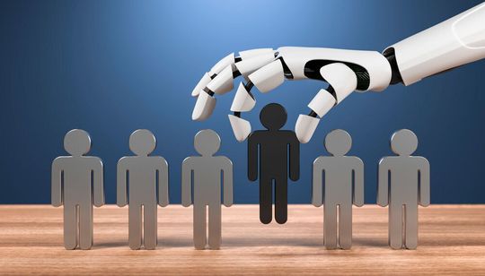 Etwa ein Drittel der Logistik-Fachkräfte befürchtet durch die Digitalisierung den Job verlieren zu können. Etwa ein Drittel der Logistik-Fachkräfte befürchtet durch die Digitalisierung den Job verlieren zu können.