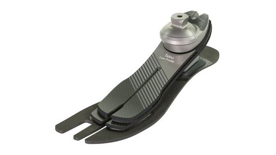 Die flexiblen, doppelten Carbonfedern des Taleo Low Profile ermöglichen ein geschmeidiges Abrollen und ein dynamisches Gangbild. Die flexiblen, doppelten Carbonfedern des Taleo Low Profile ermöglichen ein geschmeidiges Abrollen und ein dynamisches Gangbild.