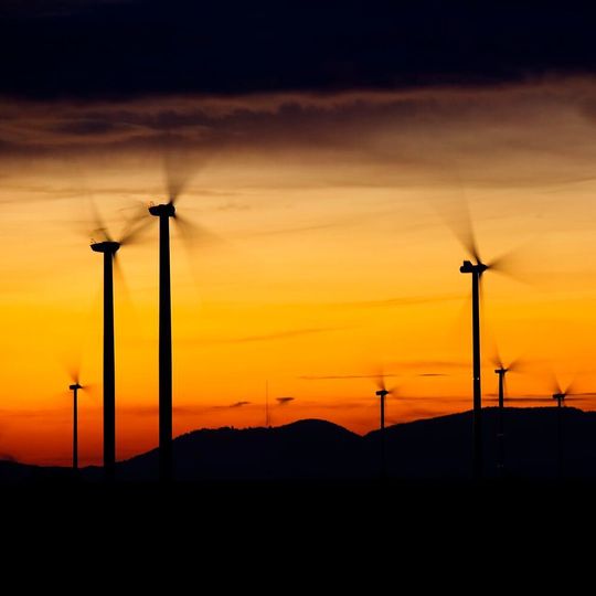 BCG und VDMA gehen davon aus, dass Grüne Technologien fast 90 % weniger Treibhausgasemissionen in industriellen Anwendungen ermöglichen. BCG und VDMA gehen davon aus, dass Grüne Technologien fast 90 % weniger Treibhausgasemissionen in industriellen Anwendungen ermöglichen.