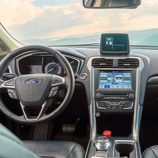 Selbstfahrende Autos werden demnächst in München auf den Straßen fahren. Dahinter steckt die Intel-Tochter Mobileye. Selbstfahrende Autos werden demnächst in München auf den Straßen fahren. Dahinter steckt die Intel-Tochter Mobileye.