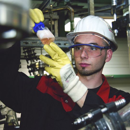 Am Standort Bitterfeld produziert Lanxess Ionenaustauscher der Marke Lewatit zur Wasseraufbereitung. Am Standort Bitterfeld produziert Lanxess Ionenaustauscher der Marke Lewatit zur Wasseraufbereitung.