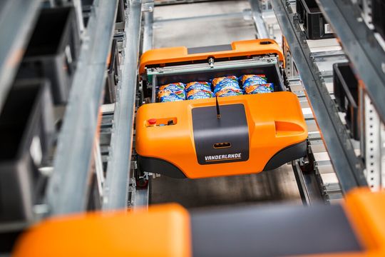Vanderlande führt „Homepick“ für die schnelle, effiziente Abwicklung von Online-Lebensmittelbestellungen im Markt ein. Vanderlande führt „Homepick“ für die schnelle, effiziente Abwicklung von Online-Lebensmittelbestellungen im Markt ein.
