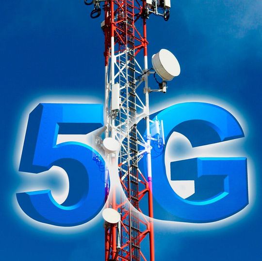 Der Mobilfunkstandard 5G bietet schnellere Datenübertragung bei geringer Latzenz. Doch sind hochpräzise Messgeräte notwendig, die im Spektrum von 37 bis 43,5 GHz arbeiten. Der Mobilfunkstandard 5G bietet schnellere Datenübertragung bei geringer Latzenz. Doch sind hochpräzise Messgeräte notwendig, die im Spektrum von 37 bis 43,5 GHz arbeiten.