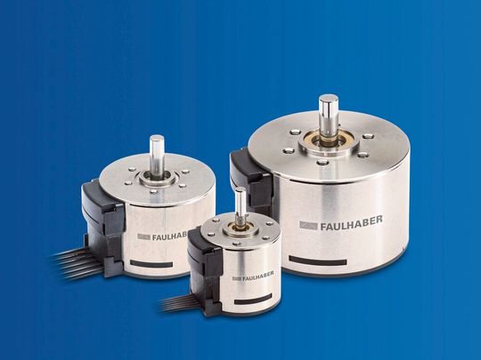Faulhaber hat die Motorfamilie BXT, bestehend aus bürstenlosen DC-Servomotoren mit besonders kurzer Bauform, in allen Baugrößen um einen durchmesserkonformen integrierten Speed-Controller erweitert. Faulhaber hat die Motorfamilie BXT, bestehend aus bürstenlosen DC-Servomotoren mit besonders kurzer Bauform, in allen Baugrößen um einen durchmesserkonformen integrierten Speed-Controller erweitert.