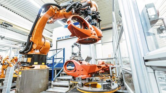 Im ersten Halbjahr 2020 gingen die Auftragseingänge bei Kuka um knapp 40 % zurück. Im ersten Halbjahr 2020 gingen die Auftragseingänge bei Kuka um knapp 40 % zurück.