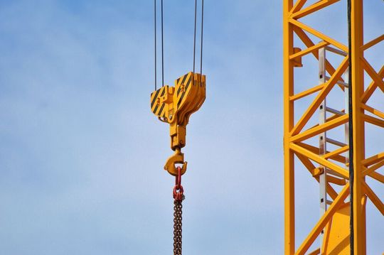 Dekra verleiht ein neues Siegel für Anschlagmittel. Dekra verleiht ein neues Siegel für Anschlagmittel.