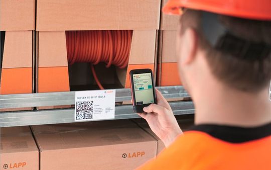 Nachbestellungen mit dem „Lapp-Kanban-Scanner“ landen dank Unterstützung von Aisci Ident künftig direkt im SAP-Warenwirtschaftssystem von Lapp. Nachbestellungen mit dem „Lapp-Kanban-Scanner“ landen dank Unterstützung von Aisci Ident künftig direkt im SAP-Warenwirtschaftssystem von Lapp.