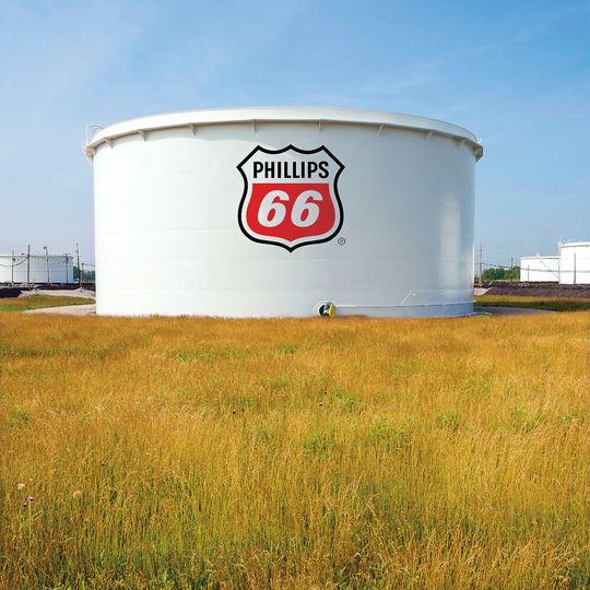 Die Raffinerie von Phillips 66 in San Francisco soll zur weltgrößten Anlage für erneuerbare Kraftstoffe werden. Die Raffinerie von Phillips 66 in San Francisco soll zur weltgrößten Anlage für erneuerbare Kraftstoffe werden.