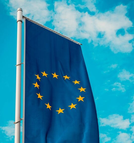 Das Privacy Shield wurde von dem Europäischen Gerichtshof als unwirksam erklärt – was das jetzt bedeutet. Das Privacy Shield wurde von dem Europäischen Gerichtshof als unwirksam erklärt – was das jetzt bedeutet.