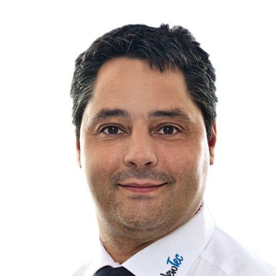 NewTec-
Geschäftsführer Matthias Wolbert:
„Die Krise wirkt in vielen Bereichen wie ein Katalysator. Strukturen werden hinterfragt, bessere Antworten gesucht – und gefunden.“ NewTec-
Geschäftsführer Matthias Wolbert:
„Die Krise wirkt in vielen Bereichen wie ein Katalysator. Strukturen werden hinterfragt, bessere Antworten gesucht – und gefunden.“
