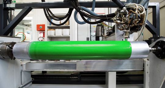Unter dem Namen Adiprene Green hat Lanxess eine neue MDI-Polyether-Präpolymer-Reihe entwickelt, die auf nachwachsenden Rohstoffen basiert. Unter dem Namen Adiprene Green hat Lanxess eine neue MDI-Polyether-Präpolymer-Reihe entwickelt, die auf nachwachsenden Rohstoffen basiert.