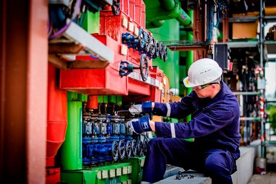 Bilfinger übernimmt u.a. die Instandhaltung von Rotating Equipment für BASF Colors & Effects. Bilfinger übernimmt u.a. die Instandhaltung von Rotating Equipment für BASF Colors & Effects.