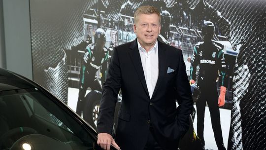 Der bisherige CEO Hans-Peter Immel geht in den Ruhestand. Der bisherige CEO Hans-Peter Immel geht in den Ruhestand.