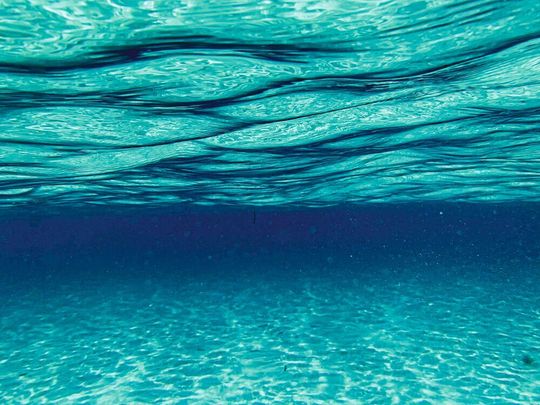 Besonders Küstengebiete und Kontinentalränder stellen sehr aktive Grenzen für Veränderungen des Meerwassers hinsichtlich einiger Elementverhältnisse dar. Besonders Küstengebiete und Kontinentalränder stellen sehr aktive Grenzen für Veränderungen des Meerwassers hinsichtlich einiger Elementverhältnisse dar.