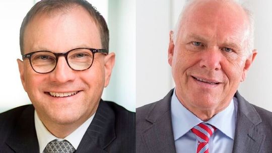 Martin Hirzel (à g.) succèdera à Hans Hess, qui quitte sa fonction de président après dix ans à la tête de l’association Swissmem. Martin Hirzel (à g.) succèdera à Hans Hess, qui quitte sa fonction de président après dix ans à la tête de l’association Swissmem.