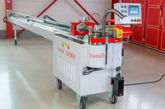 Alle K-Maschinen von Transfluid sind mit einer einfach bedienbaren Touchpanelsteuerung ausgestattet und verfügen über verschiedene Schnittstellen. Alle K-Maschinen von Transfluid sind mit einer einfach bedienbaren Touchpanelsteuerung ausgestattet und verfügen über verschiedene Schnittstellen.