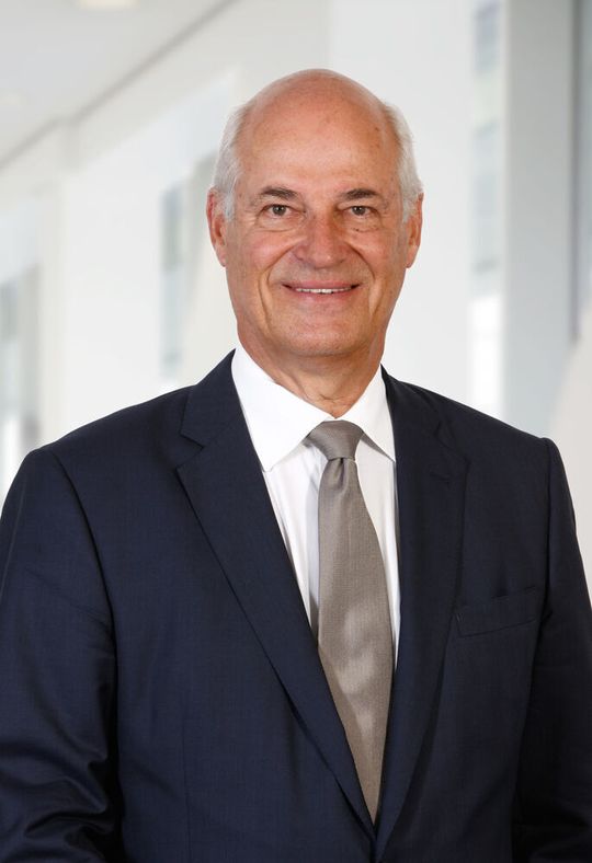 Lars Berg legt sein Amt als Vorsitzender und Mitglied des Aufsichtsrats aus gesundheitlichen Gründen nieder.