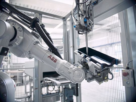 Ceracon entwickelt Schaumdosieranlagen und arbeitet konstruktionsintensiv. Ein neues PDM-
System soll einen einfachen Zugriff auf die CAD-Daten erlauben. Ceracon entwickelt Schaumdosieranlagen und arbeitet konstruktionsintensiv. Ein neues PDM-
System soll einen einfachen Zugriff auf die CAD-Daten erlauben.