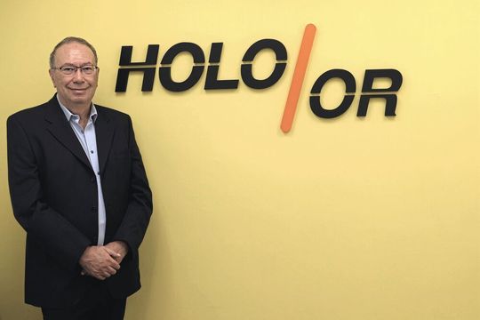 Israel Grossinger, Owner and President of Holo/or Israel Grossinger, Owner and President of Holo/or