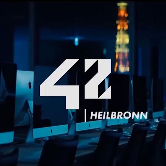Die Coding School 42 Heilbronn besetzt ab Mai 2021 die ersten 150 Studienplätze, die Bewerbungsphase hat unlängst begonnen. Die Coding School 42 Heilbronn besetzt ab Mai 2021 die ersten 150 Studienplätze, die Bewerbungsphase hat unlängst begonnen.