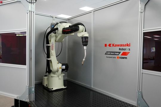 Kawasaki Robotics K-ARC Basic Single ist eine komplette, schlüsselfertige Lichtbogenschweißroboterlösung. Kawasaki Robotics K-ARC Basic Single ist eine komplette, schlüsselfertige Lichtbogenschweißroboterlösung.