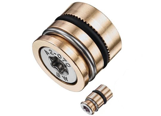 The sealing plugs are pressure-resistant up to 10 bar, temperature-resistant to 180 °C and have very good corrosion resistance. The sealing plugs are pressure-resistant up to 10 bar, temperature-resistant to 180 °C and have very good corrosion resistance.