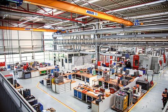 Die Fischerwerke digitalisieren sich. Schon in
der ersten Phase wurden Vorteile sichtbar. Die Fischerwerke digitalisieren sich. Schon in
der ersten Phase wurden Vorteile sichtbar.
