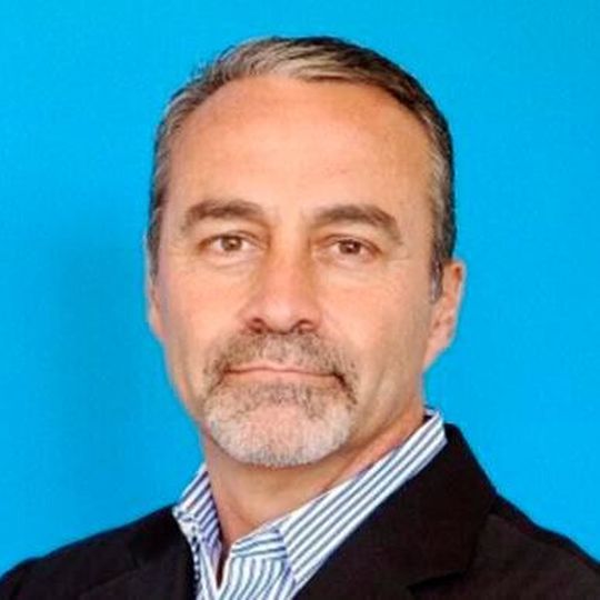 Patrick Little wechselt als neue CEO von Qualcomm's Automotivesparte zu SiFive. Das auf die quelloffene RISC-V-Architektur spezialiserte Startup rechnet mit einem verstärkten Interesse und bereitet sich auf Wachstum vor. Nach der Übernahme vom Arm durch NVIDIA erwarten Analysten eine Migration zahlreicher Hersteller von ARM- auf RISC-V-basierte Lösungen. Patrick Little wechselt als neue CEO von Qualcomm's Automotivesparte zu SiFive. Das auf die quelloffene RISC-V-Architektur spezialiserte Startup rechnet mit einem verstärkten Interesse und bereitet sich auf Wachstum vor. Nach der Übernahme vom Arm durch NVIDIA erwarten Analysten eine Migration zahlreicher Hersteller von ARM- auf RISC-V-basierte Lösungen.