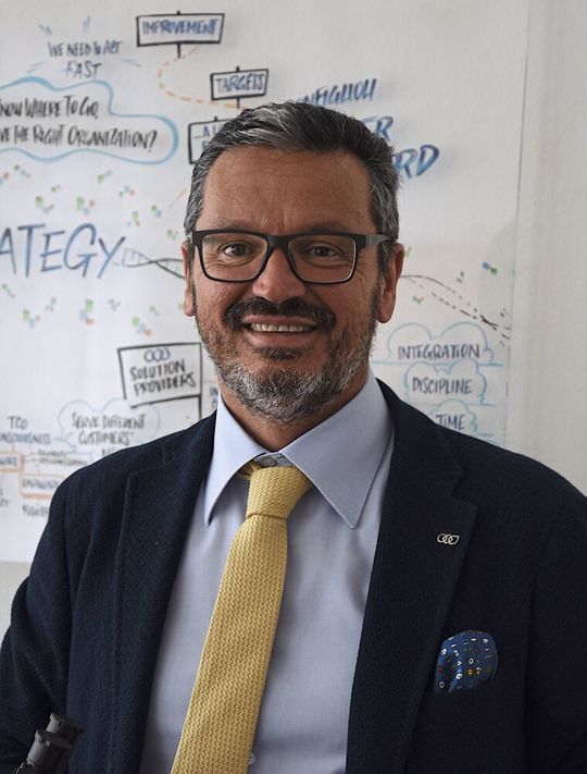 Fausto Carboni, CEO von Bonfiglioli, spricht von einem „unglaublichen August“, als er von den hohen Umsatzzuwächsen im letzten Monat berichtet. Fausto Carboni, CEO von Bonfiglioli, spricht von einem „unglaublichen August“, als er von den hohen Umsatzzuwächsen im letzten Monat berichtet.