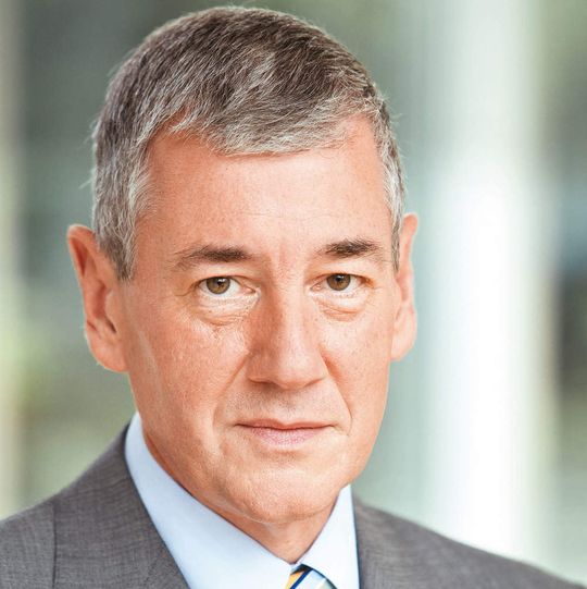 Dr. Alfred Oberholz, Vorstand von Evonik: „Die Projekte zeigen das immense Potenzial der Weißen Biotechnologie.“ Dr. Alfred Oberholz, Vorstand von Evonik: „Die Projekte zeigen das immense Potenzial der Weißen Biotechnologie.“