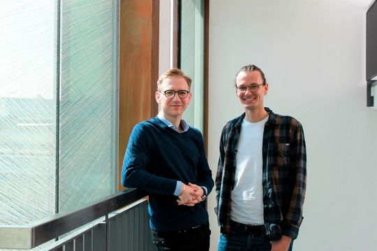 Frederic Krahforst (l.), Gründer und CEO von Tradelink, mit Tobias Nendel, Gründer und CTO, in ihrem Münchener Office. Frederic Krahforst (l.), Gründer und CEO von Tradelink, mit Tobias Nendel, Gründer und CTO, in ihrem Münchener Office.