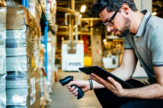 Der Roll-out des SaaS-basierten Warehouse-Management-Systems „Manhattan Active Warehouse Management“ bei L‘Oréal startet in Europa. Der Roll-out des SaaS-basierten Warehouse-Management-Systems „Manhattan Active Warehouse Management“ bei L‘Oréal startet in Europa.