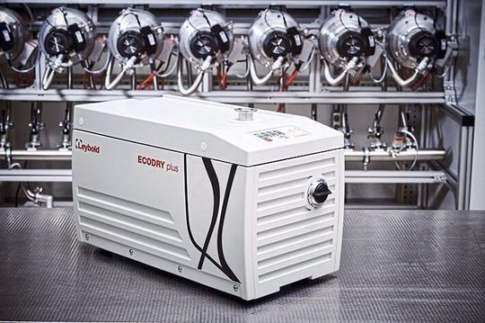 Zu den bereits eingeführten Ecodry 40 und 65 plus kommen jetzt die neuen, kleineren Pumpengrößen Ecodry 25 und 35 plus. Zu den bereits eingeführten Ecodry 40 und 65 plus kommen jetzt die neuen, kleineren Pumpengrößen Ecodry 25 und 35 plus.