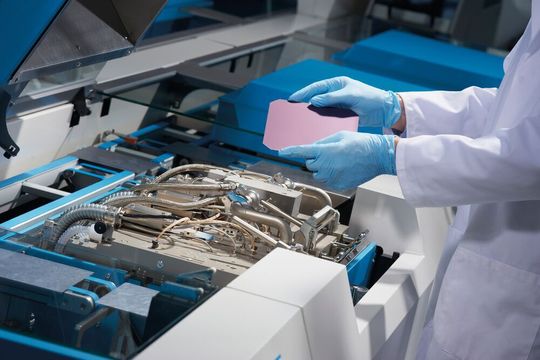 SALD konzentriert sich auf den Prozess zur Beschichtung. SALD konzentriert sich auf den Prozess zur Beschichtung.