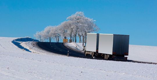 Auch im Winter ist ein Kühlfahrzeug-Check wichtig für deren Betriebssicherheit. Auch im Winter ist ein Kühlfahrzeug-Check wichtig für deren Betriebssicherheit.