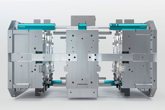 Rack- and spiral gears for stack moulds. Rack- and spiral gears for stack moulds.