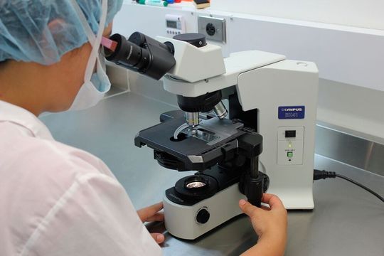 Die Norm DIN EN ISO 13485:2016 formuliert die Anforderungen an das Qualitätsmanagement von Medizinprodukteherstellern. In unserem Seminar erhalten Sie alles, was für die praktische Umsetzung wichtig ist. Die Norm DIN EN ISO 13485:2016 formuliert die Anforderungen an das Qualitätsmanagement von Medizinprodukteherstellern. In unserem Seminar erhalten Sie alles, was für die praktische Umsetzung wichtig ist.