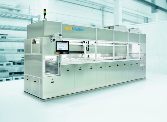 Thanks to the modular concept of the UCM SmartLine, multi-chamber immersion cleaning systems can be individually designed for a wide range of applications. The electrical and control system is already integrated in each module. Thanks to the modular concept of the UCM SmartLine, multi-chamber immersion cleaning systems can be individually designed for a wide range of applications. The electrical and control system is already integrated in each module.