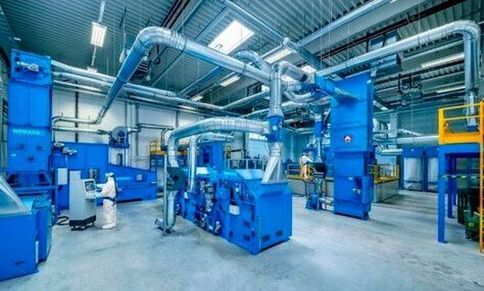 Blick in die Anlagen und Systeme zum Carbonfaserrecycling im Zentrum für Textilen Leichtbau am STFI. Ein Thema, das immer wichtiger wird, wie es heißt... Blick in die Anlagen und Systeme zum Carbonfaserrecycling im Zentrum für Textilen Leichtbau am STFI. Ein Thema, das immer wichtiger wird, wie es heißt...