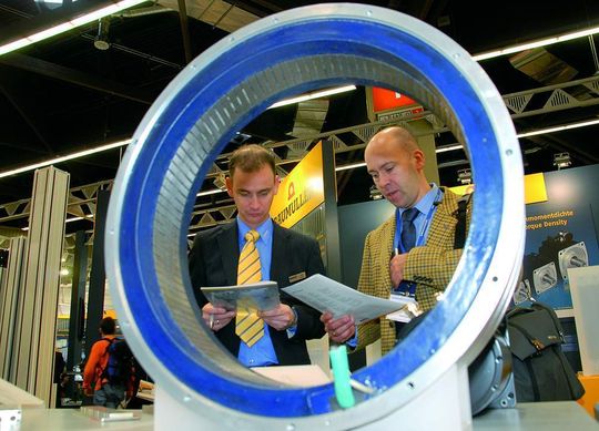 Auf der SPS/IPC/Drives verschaffen sich die Besucher den Durchblick im Automatisierungsdschungel. Bild: Mesago Auf der SPS/IPC/Drives verschaffen sich die Besucher den Durchblick im Automatisierungsdschungel. Bild: Mesago