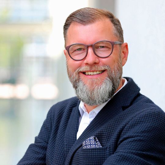 Dirk Arendt, neuer Leiter des Bereiches Behördenvertriebs bei Trend Micro Dirk Arendt, neuer Leiter des Bereiches Behördenvertriebs bei Trend Micro