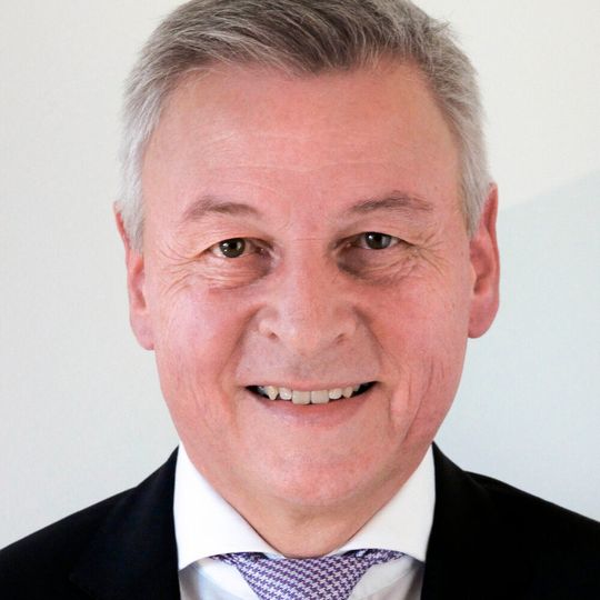 Uwe Burk hat zu 1. November 2020 die neu geschaffene Stelle des Bereichsvorstands CAD/CAM übernommen. Uwe Burk hat zu 1. November 2020 die neu geschaffene Stelle des Bereichsvorstands CAD/CAM übernommen.