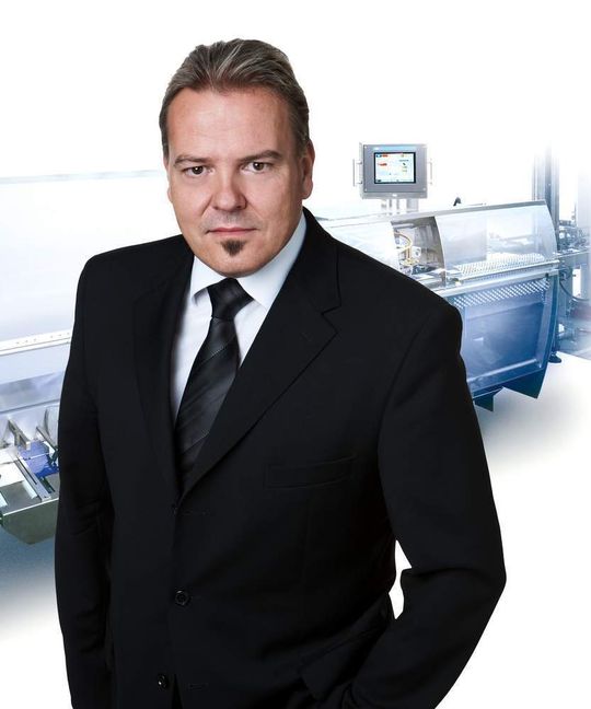 Oliver Schleicher, Geschäftsführer Micro Innovation: „Kein Unternehmen lebt von dem, was es produziert, sondern ausschließlich von dem, was es verkauft.“ Oliver Schleicher, Geschäftsführer Micro Innovation: „Kein Unternehmen lebt von dem, was es produziert, sondern ausschließlich von dem, was es verkauft.“