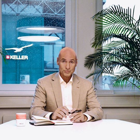 «Für unsere Mitarbeiter aus der Risikogruppe konnten wir in den meisten Fällen Homeoffice bzw. für Personen aus der Produktion Heimarbeit anbieten.» Tobias Keller, CEO der
Keller AG für Druckmesstechnik «Für unsere Mitarbeiter aus der Risikogruppe konnten wir in den meisten Fällen Homeoffice bzw. für Personen aus der Produktion Heimarbeit anbieten.» Tobias Keller, CEO der
Keller AG für Druckmesstechnik