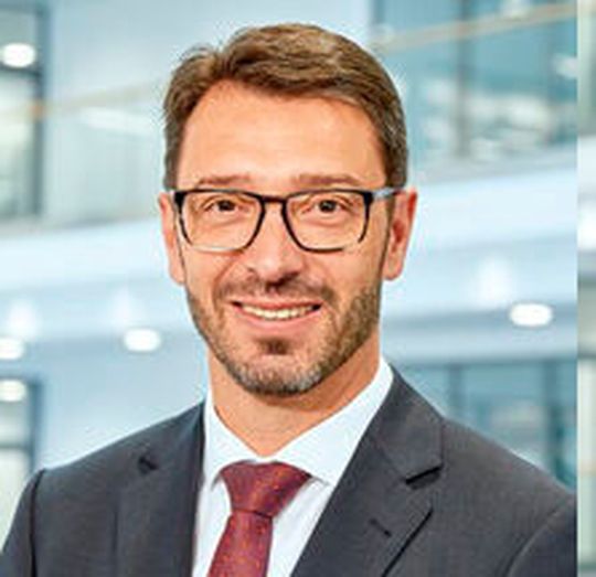 Ulrich Leidecker, Mitglied des Vorstands der Phoenix Contact GmbH: „Die deutsche Industrie ist, wenn sie denn will, immer noch flexibel und schnell.“ Ulrich Leidecker, Mitglied des Vorstands der Phoenix Contact GmbH: „Die deutsche Industrie ist, wenn sie denn will, immer noch flexibel und schnell.“